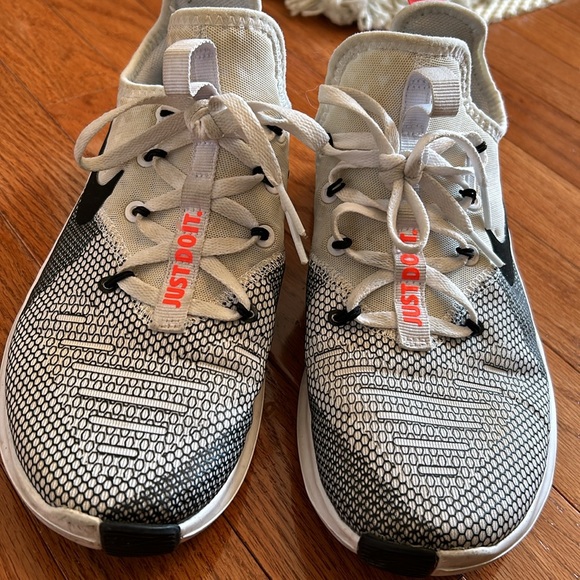 Nike Free TR8 training shoes - Picture 2 of 6